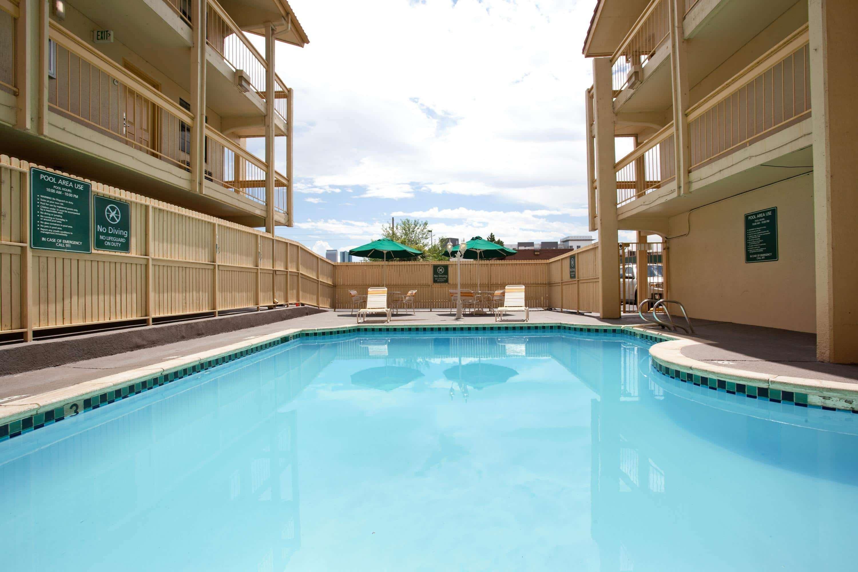 La Quinta Inn By Wyndham Denver Central المظهر الخارجي الصورة